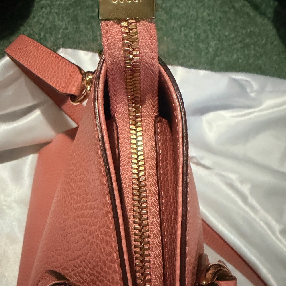 Gucci Blush Leather Satchel with Gold Accents - Picture 15 of 15